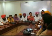 ਮਾਨਸ਼ਾਹੀਆ ਦੇ ਕਾਂਗਰਸੀ ਬਣਨ ਮਗਰੋਂ ‘ਆਪ’ ਵਿਧਾਇਕ ਇਕਜੁੱਟਤਾ ਦਿਖਾਉਣ ਲਈ ਹੋਏ ਮਜਬੂਰ