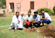ਪਿਤਾ ਦੇ ਸਰਧਾਂਜਲੀ ਸਮਾਗਮ ਸਮੇਂ ਪਾਈ ਨਵੀਂ ਪਿਰਤ-ਲੋਕਾਂ ’ਚ ਛਿੜੀ ਚਰਚਾ