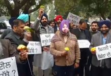 ਵਿਧਾਨ ਸਭਾ ‘ਚ ਛੁਣਛੁਣੇ ਵਜਾਉਂਦੇ ਅਕਾਲੀ !
