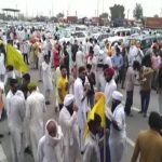 ਯਮੁਨਾ ਐਕਸਪ੍ਰੈਸਵੇਅ ਦੀਆਂ ਦੋ ਲਾਈਨਾਂ ਕਿਸਾਨਾਂ ਨੇ ਕੀਤੀਆਂ ਬੰਦ