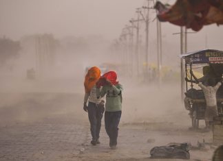 ਯੂਪੀ ਵਿੱਚ ਤੂਫ਼ਾਨ, ਰਾਜਸਥਾਨ ਵਿਚ ਹੋਈ ਗੜੇਮਾਰੀ