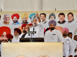 ਜਿੱਤਣ ਦੀ ਸਮਰੱਥਾ ਹੋਵੇ ਤਾਂ ਪਰਿਵਾਰ ’ਚ 2 ਨਹੀਂ, 4 ਟਿਕਟਾਂ ਵੀ ਮਿਲ ਸਕਦੀਆਂ ਨੇ-ਰੰਧਾਵਾ ਦਾ ਪਲਟਵਾਰ