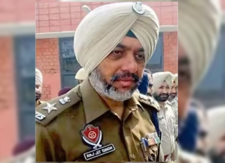 6 ਸਾਲਾਂ ਤੋਂ ਫ਼ਰਾਰ ਬਰਖ਼ਾਸਤ AIG ਰਾਜਜੀਤ ਸਿੰਘ ਪਟਿਆਲਾ ਪੁਲੀਸ ਅੱਗੇ ਪੇਸ਼