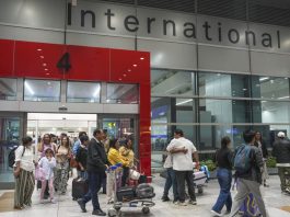 Airport ’ਤੇ 3.84 ਕਰੋੜ ਰੁਪਏ ਦਾ ਸੋਨਾ ਅਤੇ ਗਾਂਜਾ ਜ਼ਬਤ