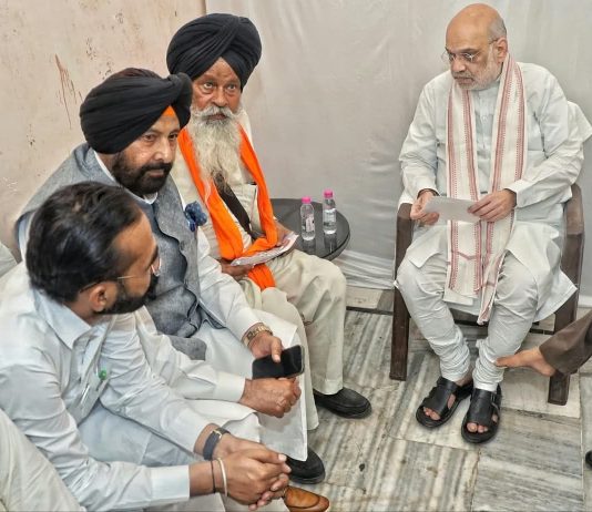 ਅਮਿਤ ਸ਼ਾਹ ਨੇ ਪਰਵਿੰਦਰ ਝੋਟਾ ਦੇ ਪਰਿਵਾਰ ਨਾਲ ਕੀਤੀ ਮੁਲਾਕਾਤ